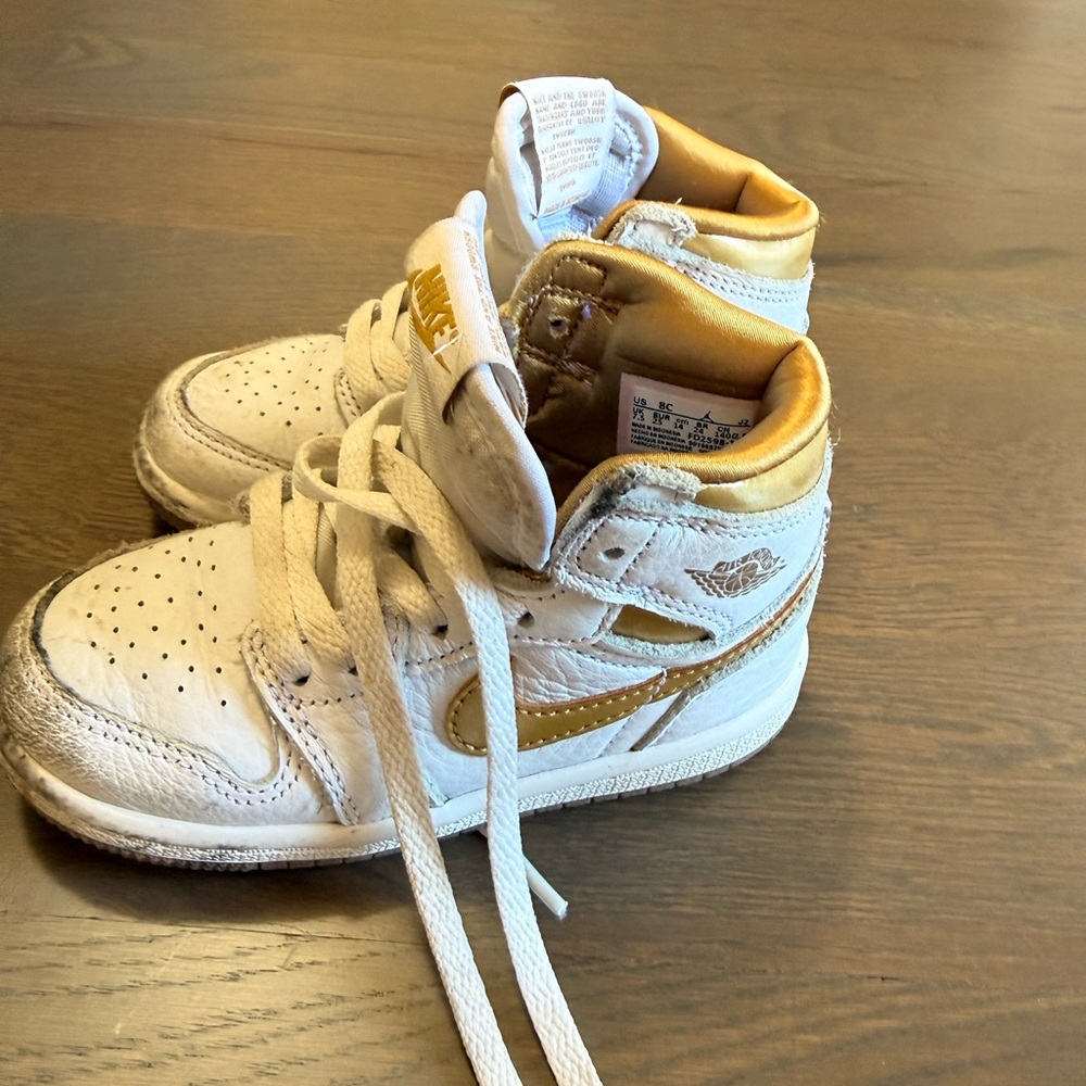 Jordan 1’s  - White and Gold